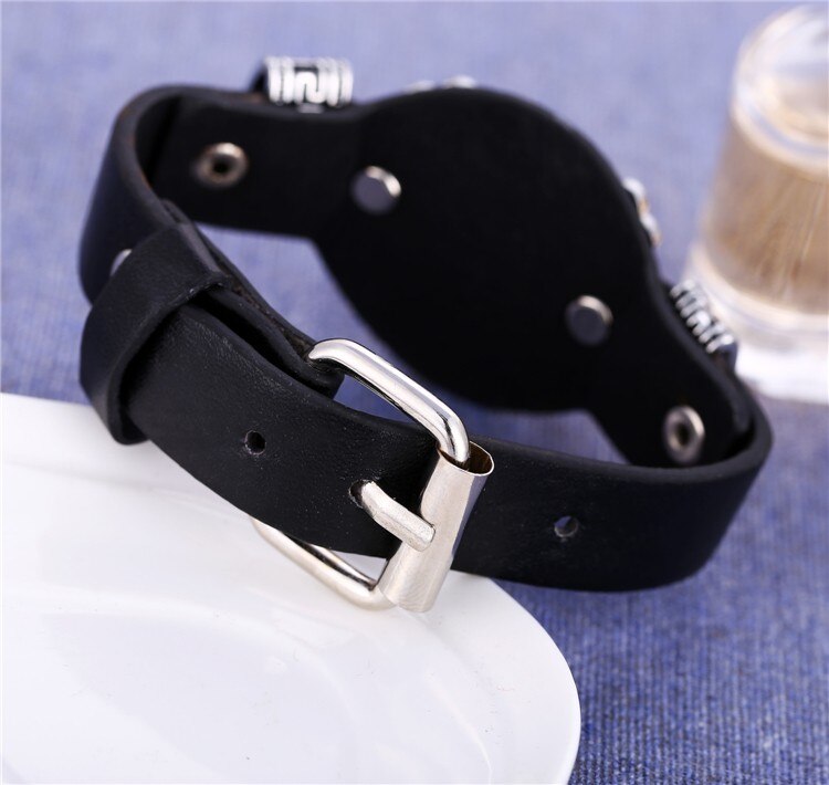 Svart Anime Armband